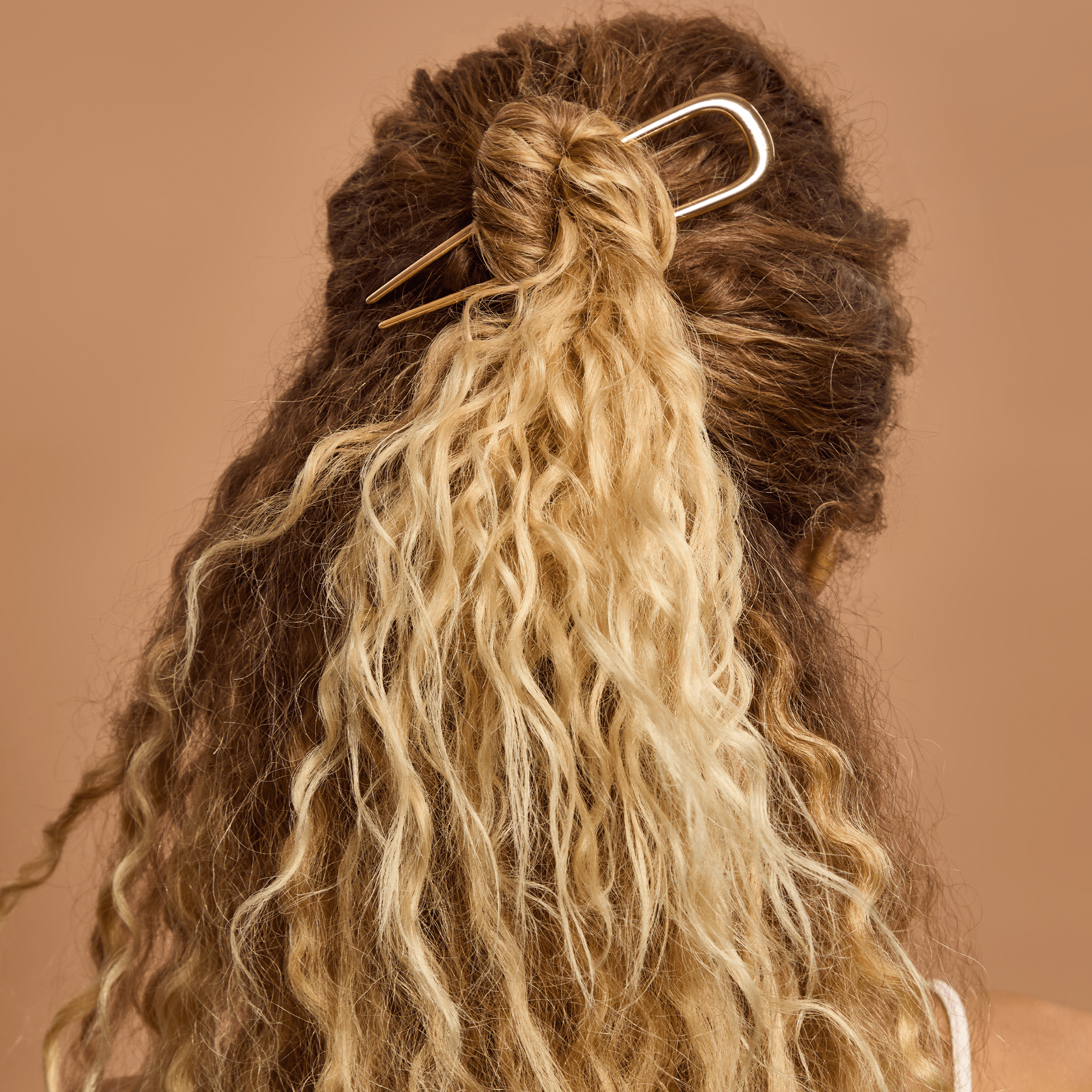 276-kitsch-metal-french-hair-pin-gold-3.png Kitsch Metal French Hair Pin - Gold
