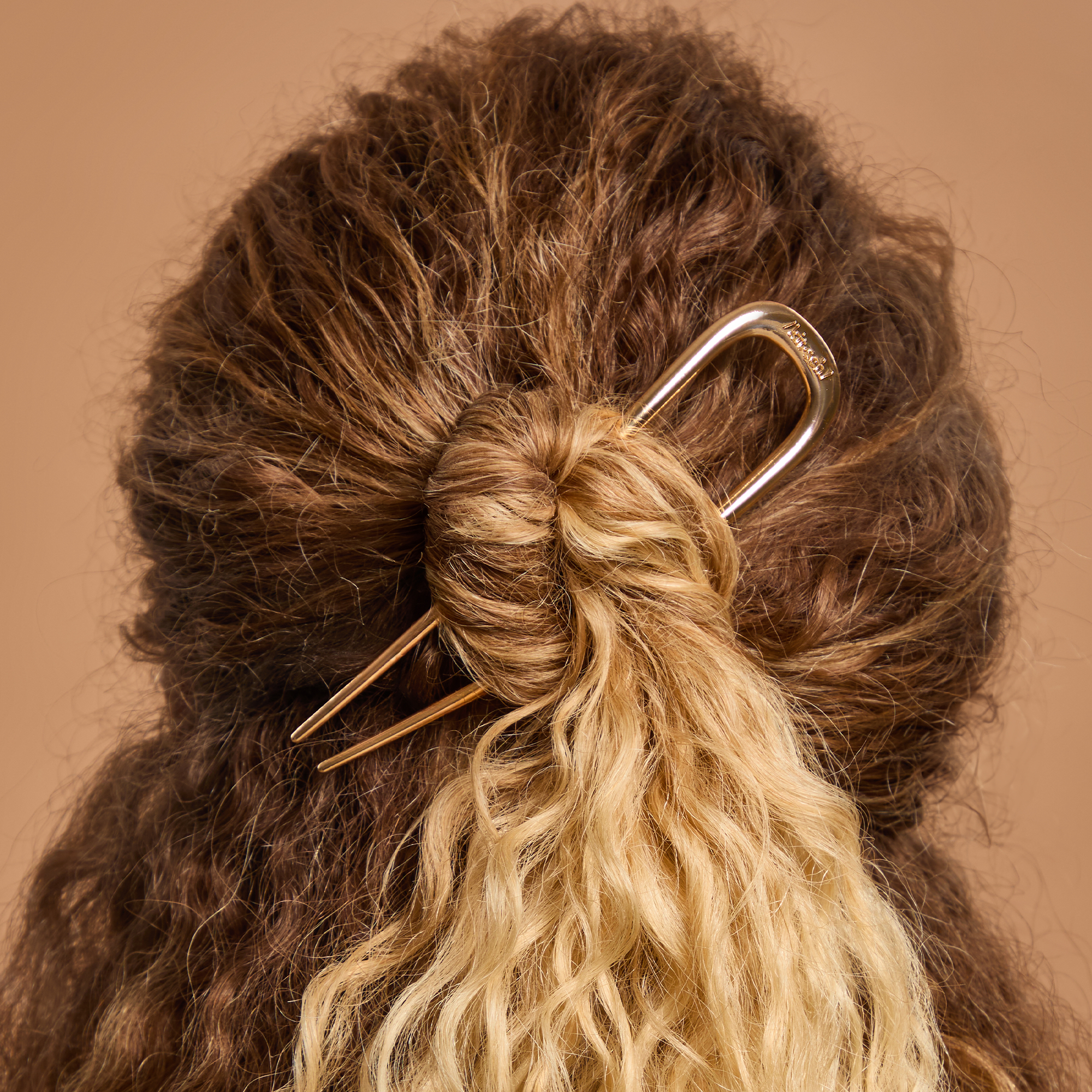 276-kitsch-metal-french-hair-pin-gold-5.png Kitsch Metal French Hair Pin - Gold