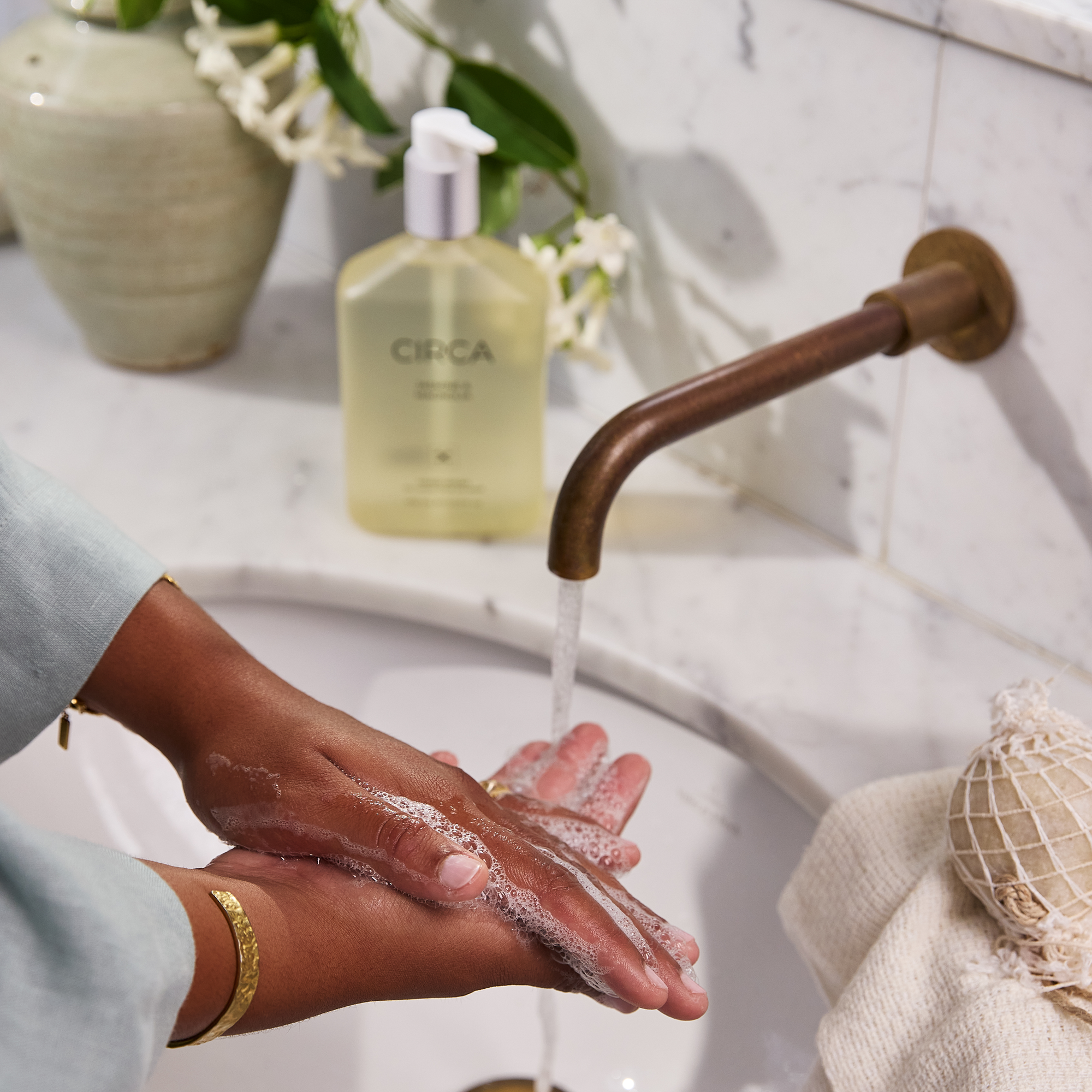 CIRCA 450ml Hand Wash - Mango & Papaya